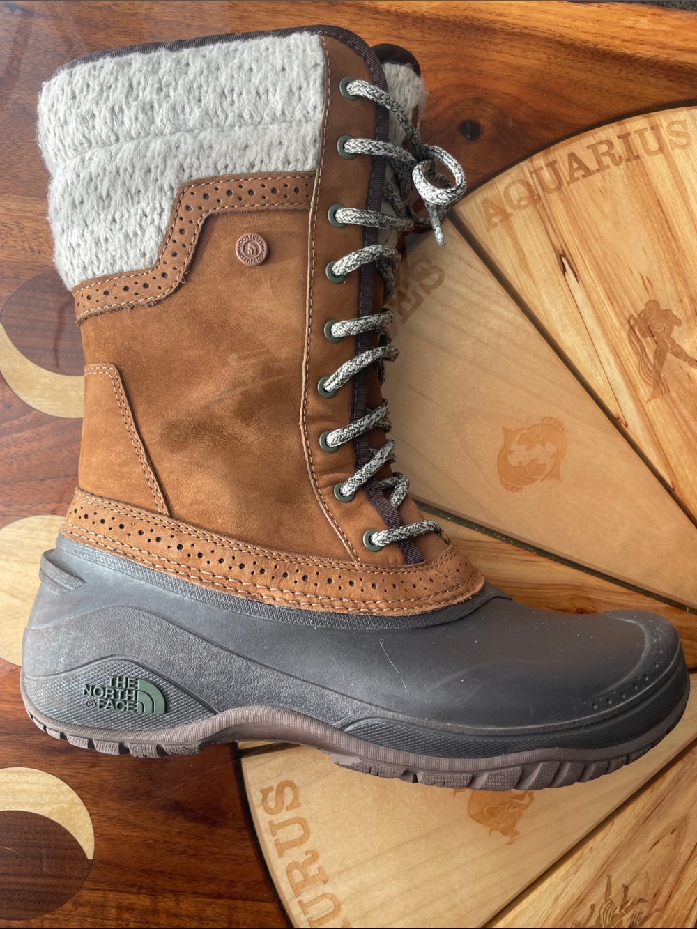 Cabin Core Heritage Cozy Earth Tone Winter Grip Tread Waterproof Rubber Lower